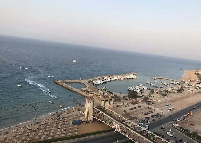 In Porto Sokhna - Pyramids - Families Only Ajn-Szuhna